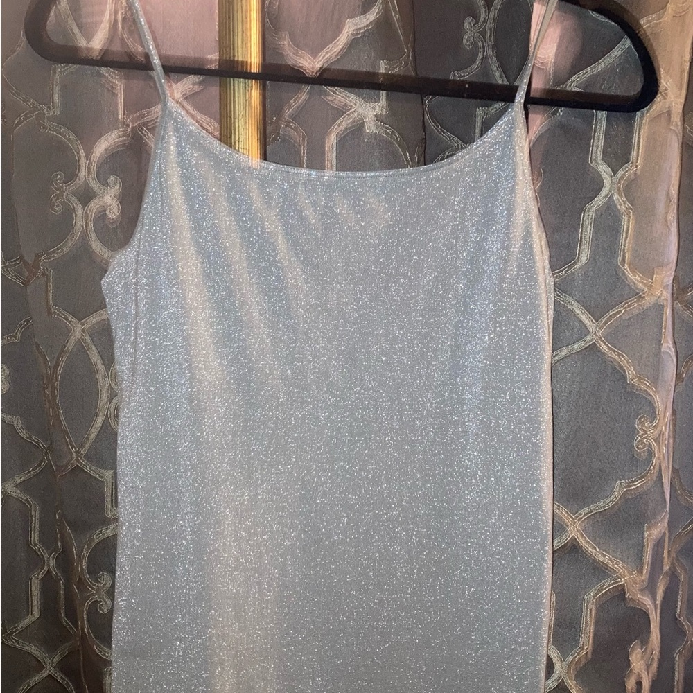 MED Ann Taylor Sparkly Platinum Stretch Tank w/Adjustable Straps 22 1/2”H 15”W